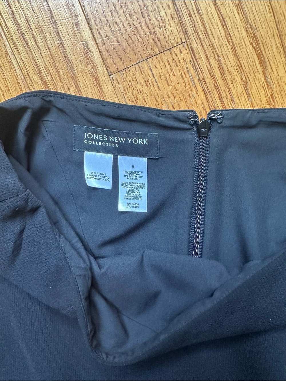 Vintage Jones New York Black Pencil Skirt